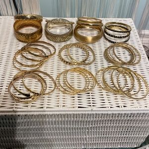 Lot of 30 Gold Bangle Bracelet Sets Size Small